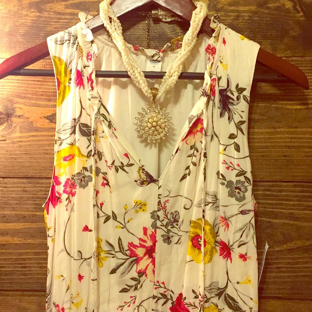 Gorgeous floral print maxi! 